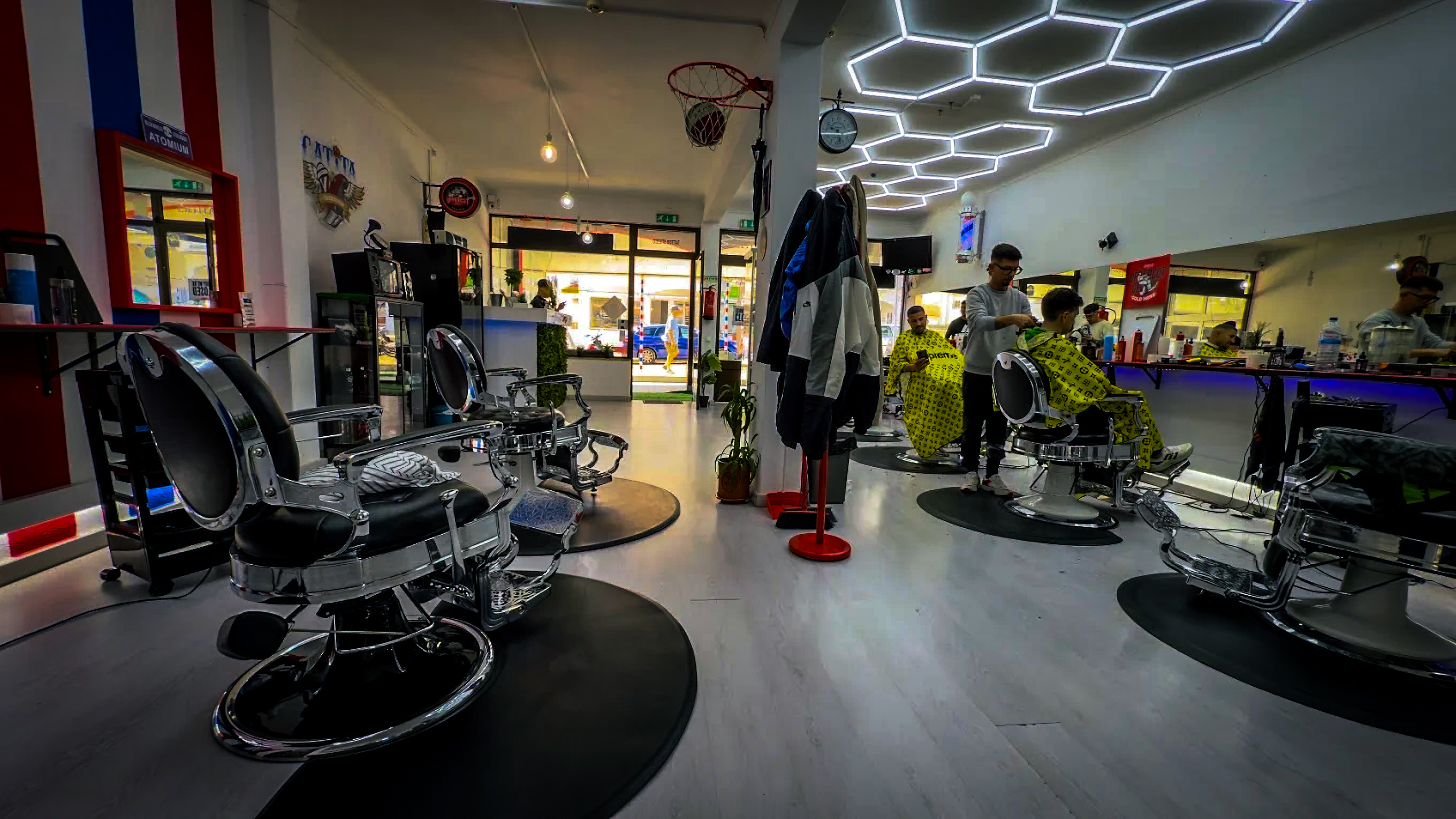 Interior premium da Catita Barbershop